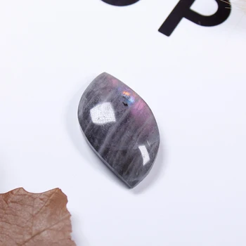 1PC Naravno Obliko Listov Labrodite Kristalno Vijolično Sijaj Moonstone Polirani Gemstone Zdravo Kremena za izdelavo Ogrlica